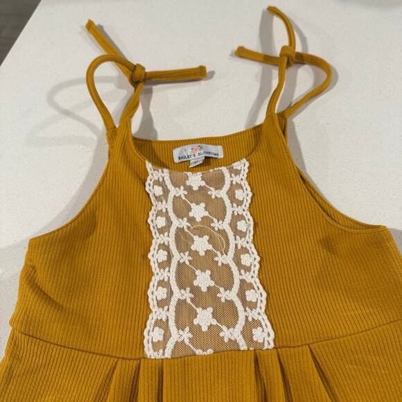 Bailey's Blossoms Toddler Girl 5T Pumpkin Romper - Picture 2 of 5